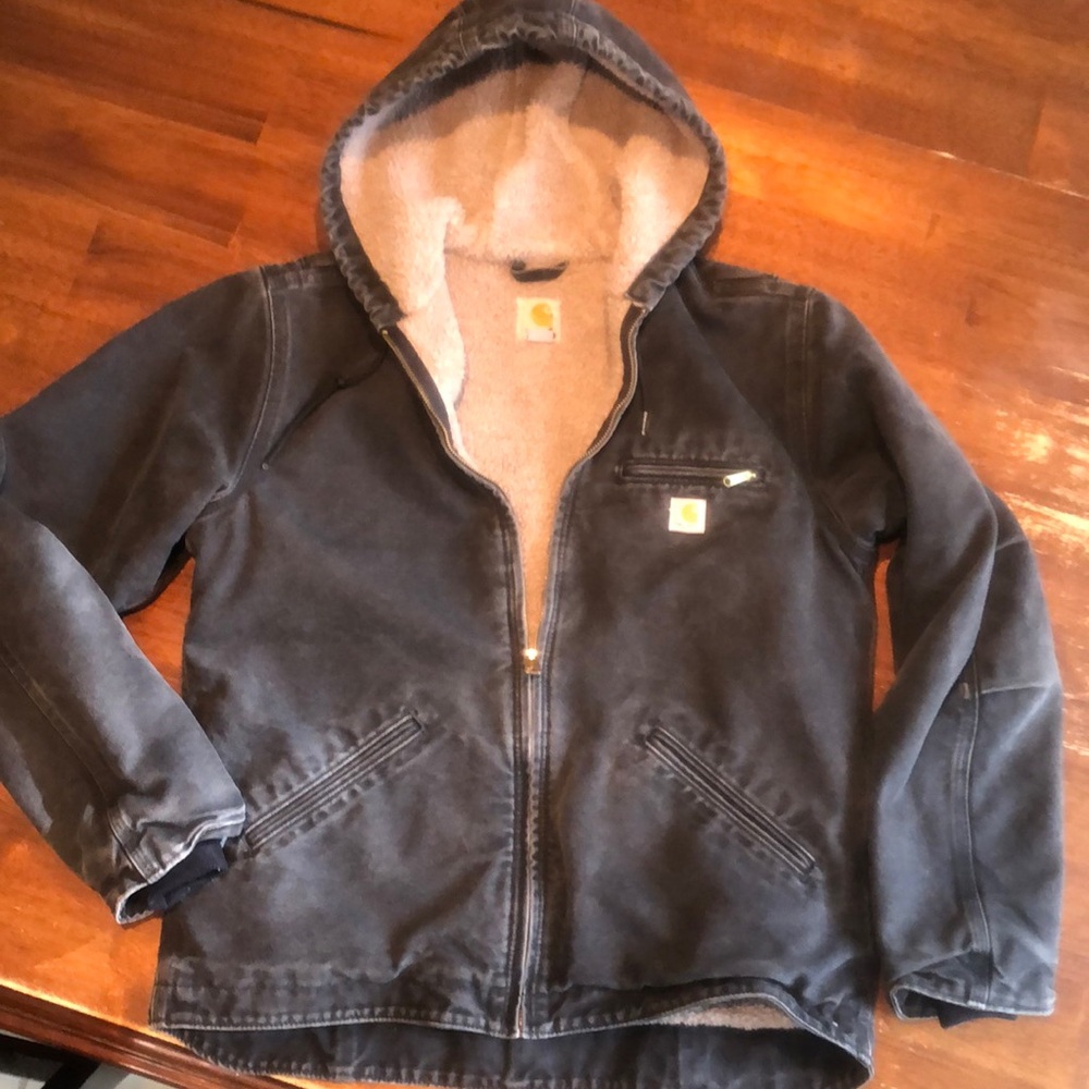 Carhartt hooded jacket! Great condition!